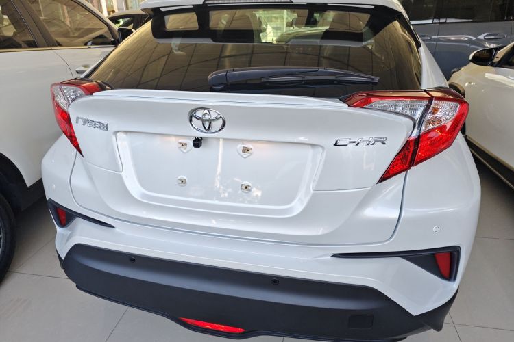 Toyota C-HR 2022 #6 Toyota C-HR 2022 car image #6