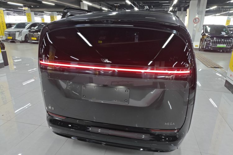 理想汽车 理想MEGA 2024 汽车图片 #6