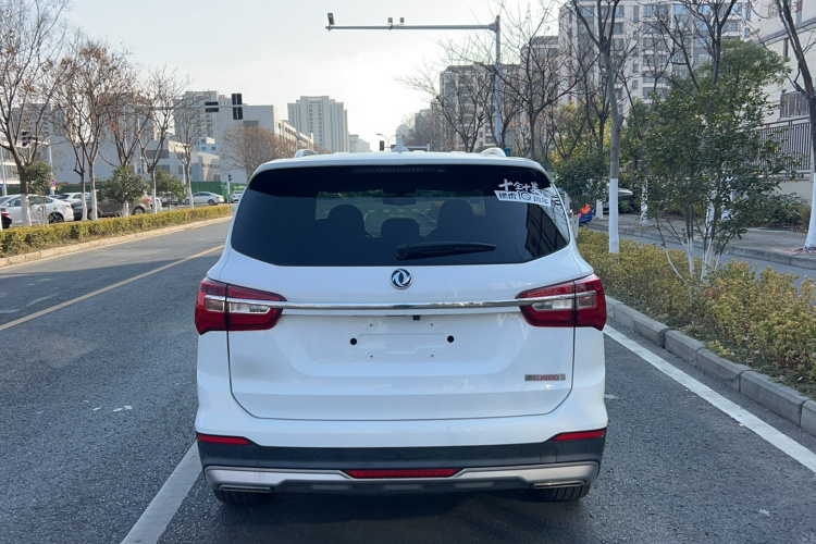 Forthing JOYEAR X5 2019 car image #6