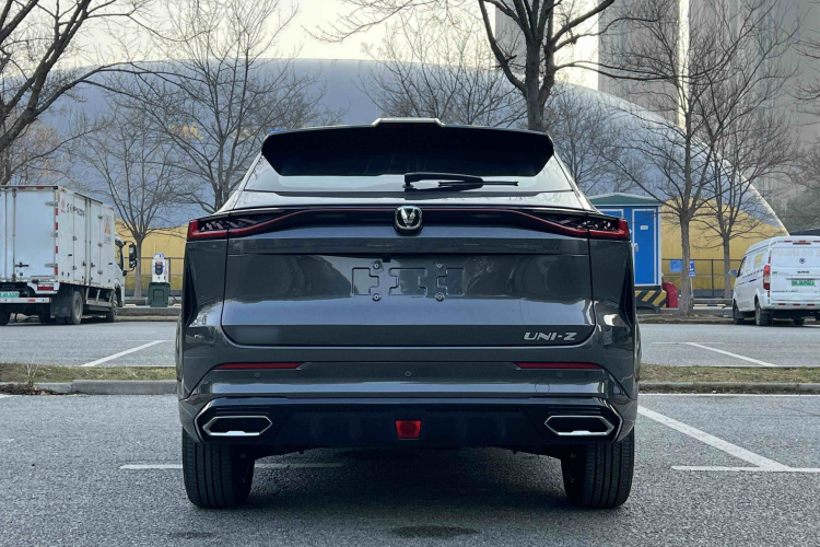 Changan UNI-Z PHEV 2025 car image #6