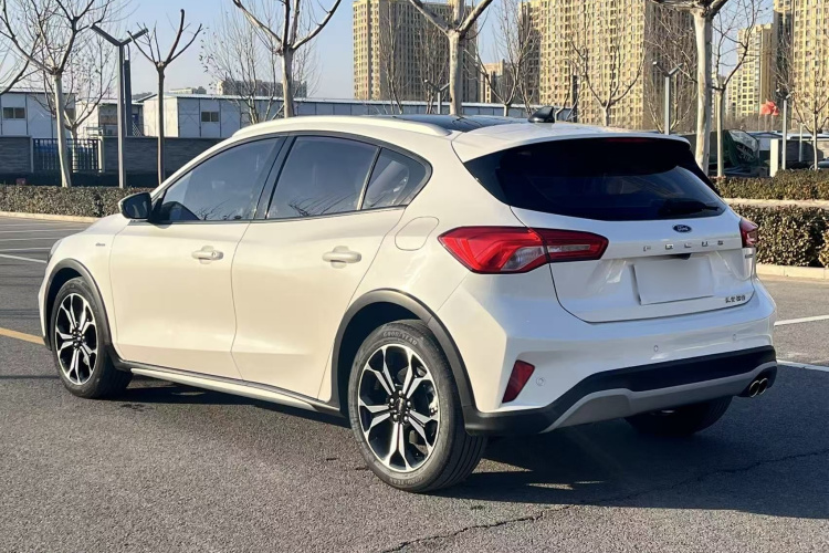 Ford Focus Active 2020 #6 Ford Focus Active 2020 car image #6