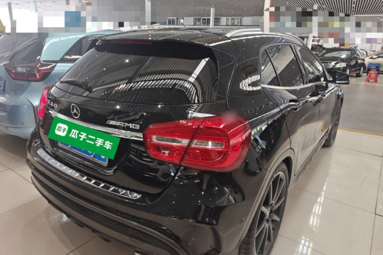 Mercedes-Benz GLA AMG 2016 immagine di auto #6