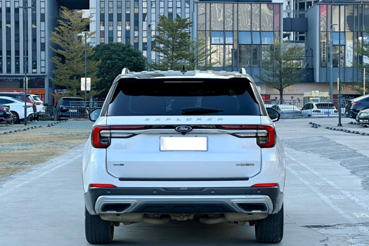 Ford Explorer 2022 car image #6