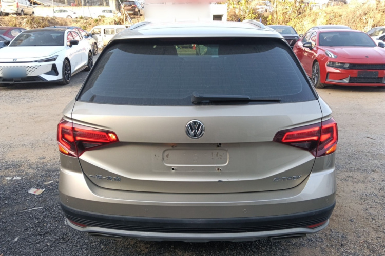 Volkswagen C-Trek 2019 immagine di auto #6