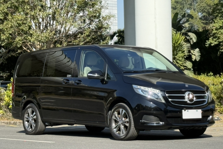 Mercedes-Benz V Class 2018 #6 Mercedes-Benz V Class 2018 car image #6