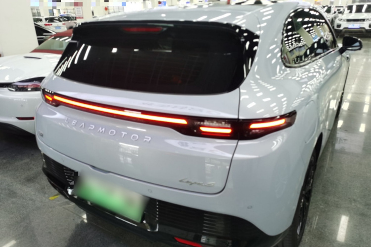零跑汽车 零跑Lafa5 2025 汽车图片 #6