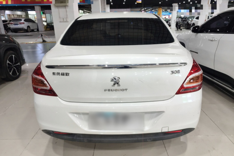 Peugeot 308 2015 car image #6