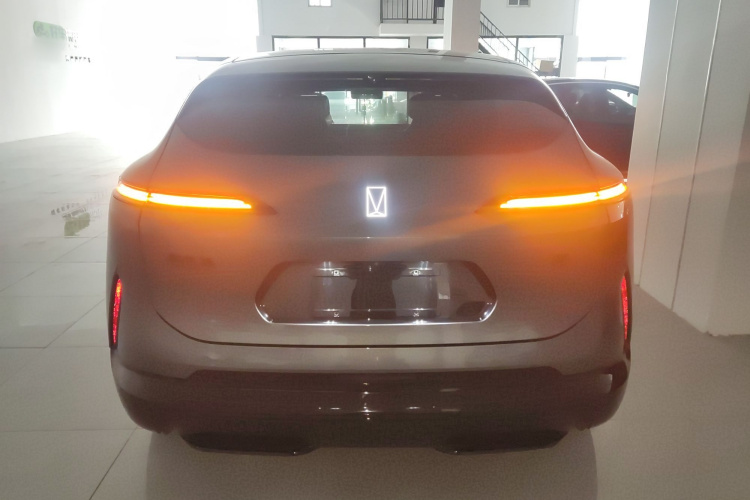 Avatr 07 2024 car image #6