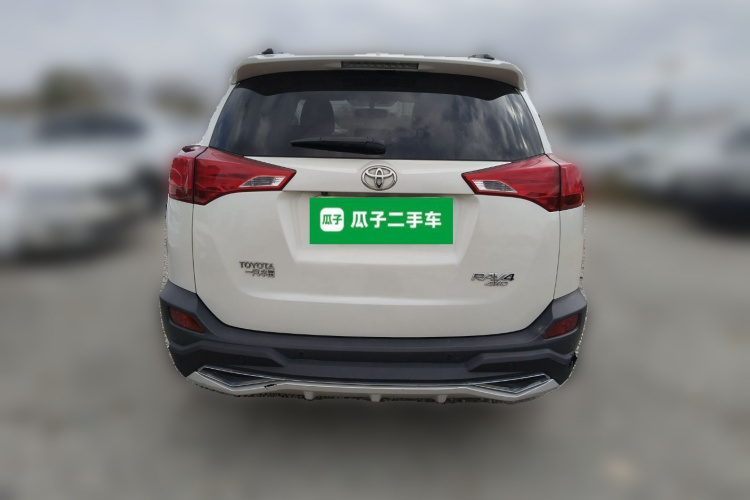 Toyota RAV4 2015 #6 Toyota RAV4 2015 car image #6