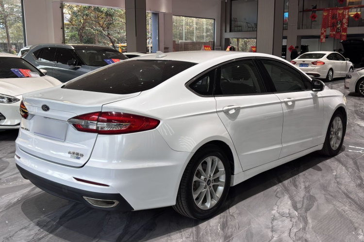 Ford Mondeo 2020 #6 Ford Mondeo 2020 car image #6