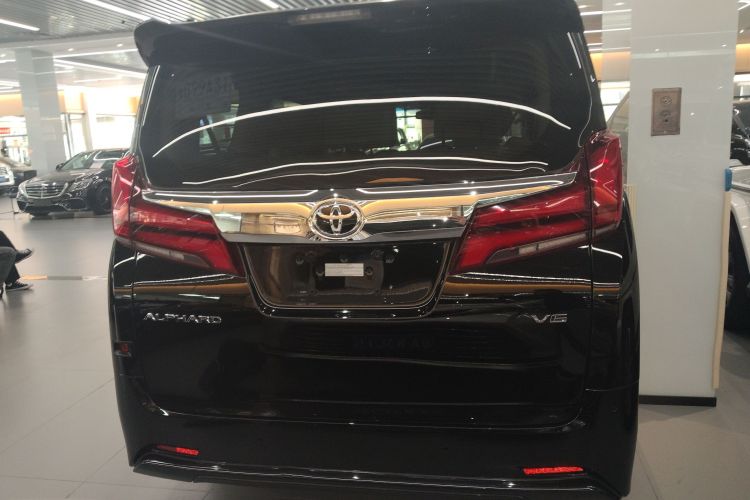 Toyota Alphard 2019 #6 Toyota Alphard 2019 car image #6