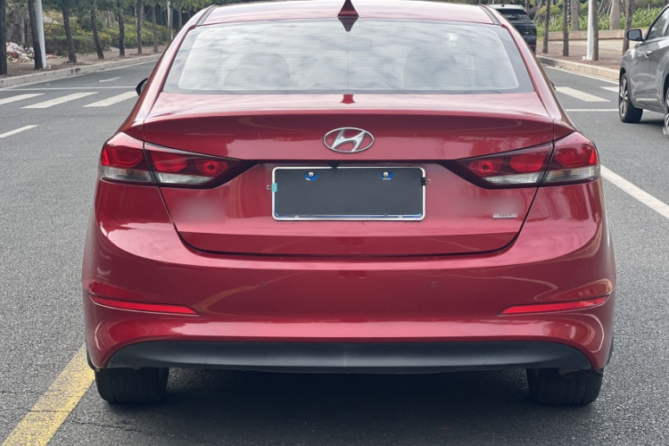 Hyundai Elantra AD 2019 car image #6