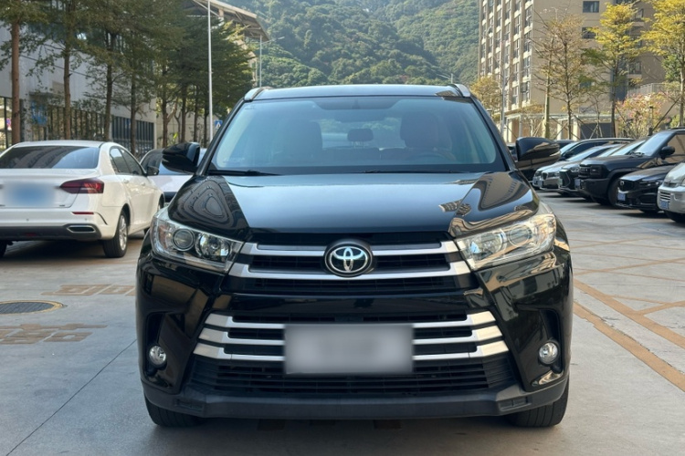 Toyota Highlander 2020 car image #6