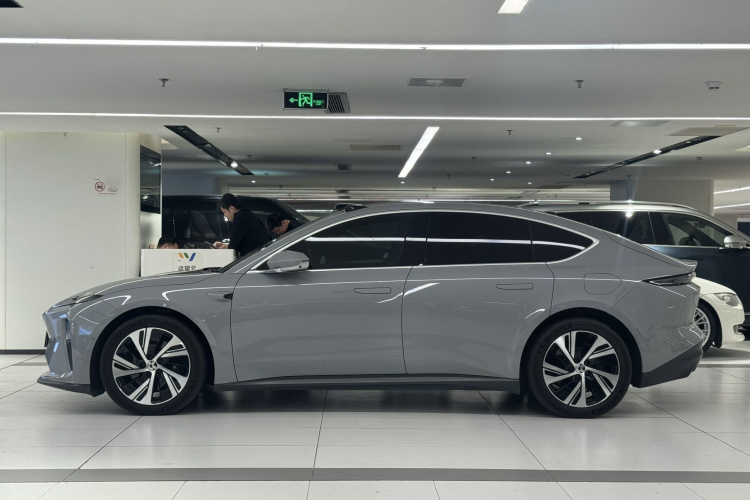 蔚来 蔚来ET5 2023 汽车图片 #6