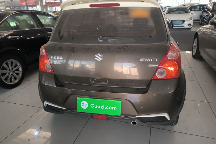 Suzuki Swift 2017 car image #6