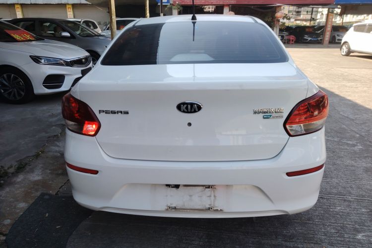 起亚 焕驰 2018 汽车图片 #6