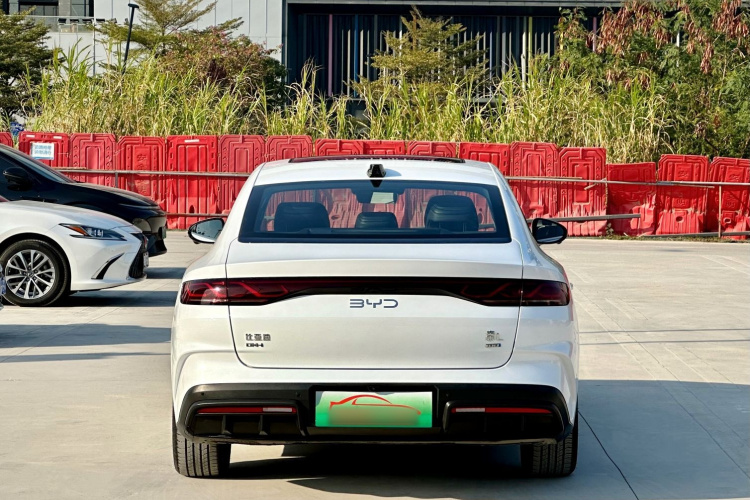 BYD Qin L 2025 #6 BYD Qin L 2025 car image #6