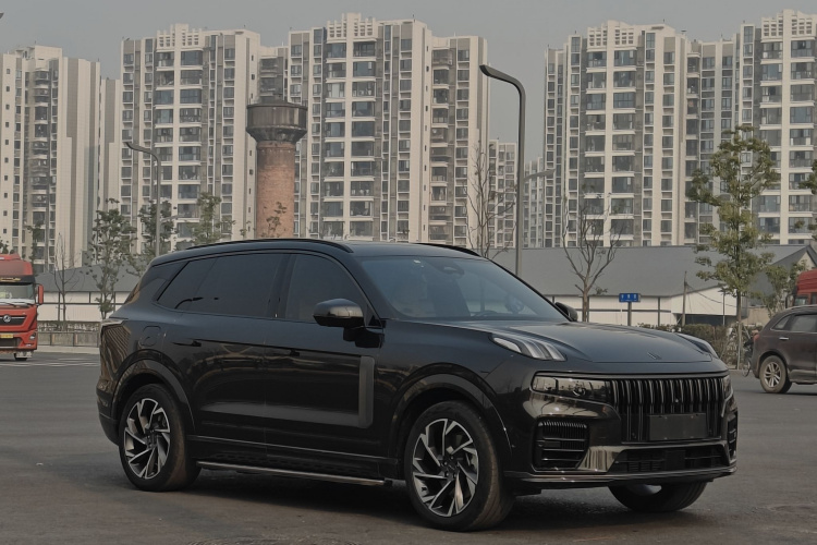 Lynk & Co 09 EM-P 2022 car image #6