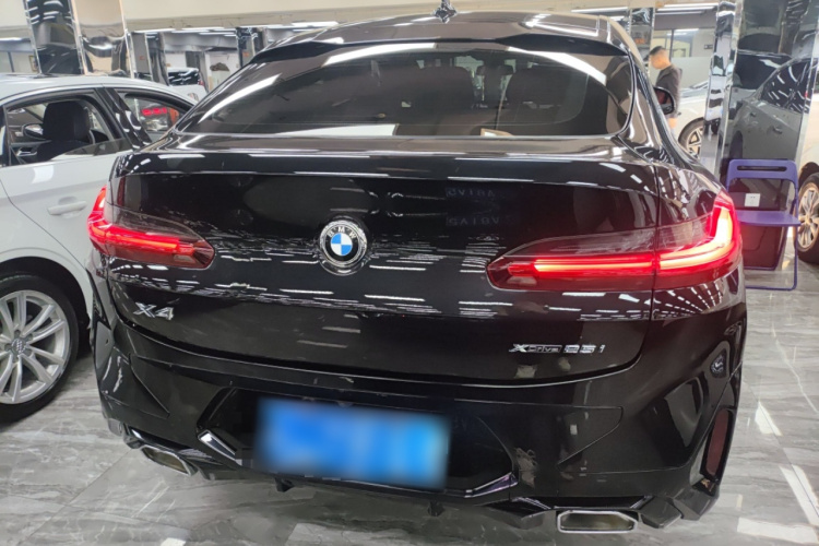 BMW X4 2023 car image #6