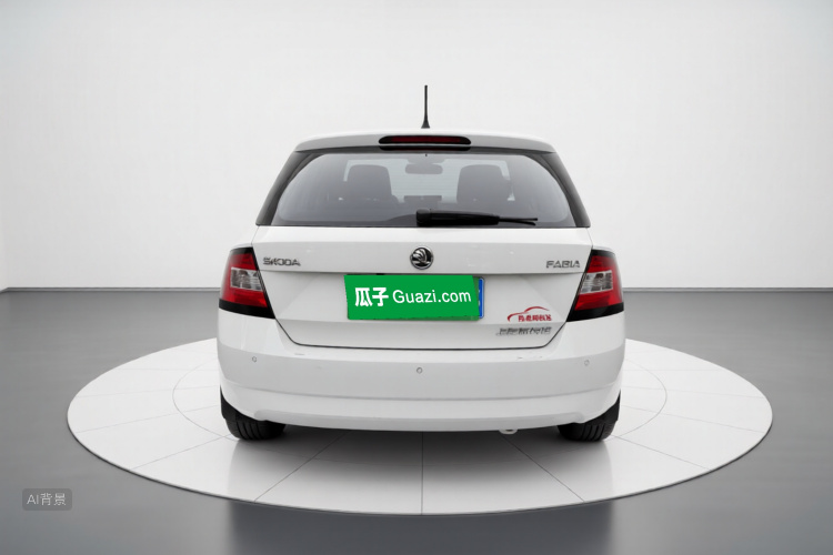 Skoda Fabia 2017 car image #6