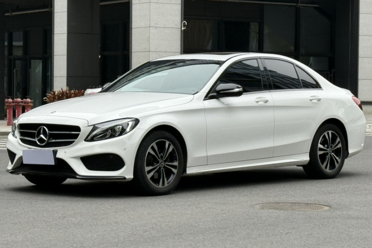 Mercedes-Benz C Class 2018 car image #6
