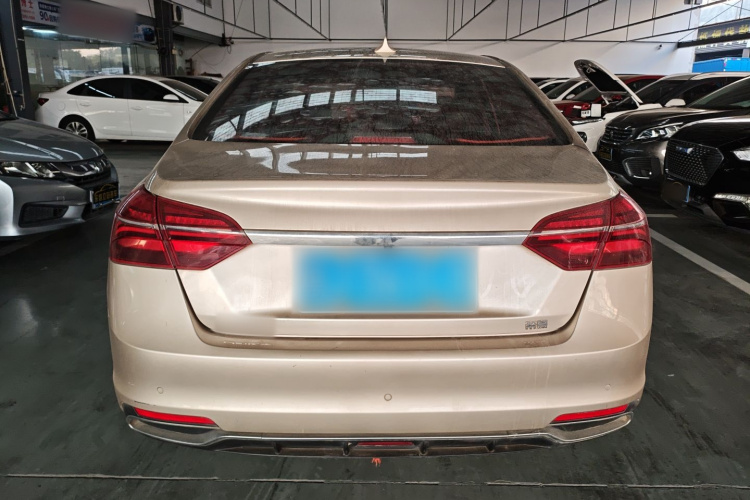 GEELY Emgrand 2019 car image #6