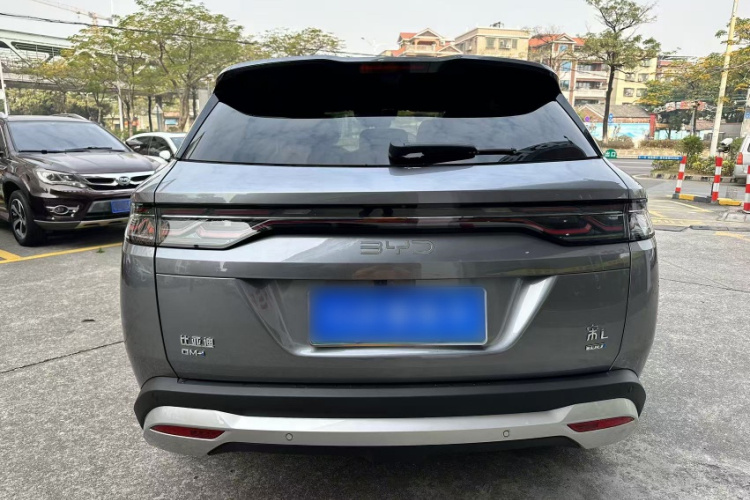BYD SongL DM-i 2025 car image #6