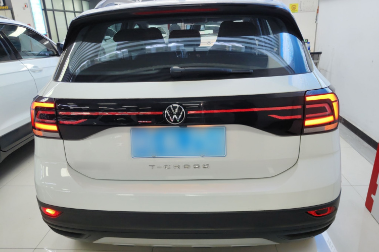 Volkswagen T-Cross 2023 #6 Volkswagen T-Cross 2023 car image #6