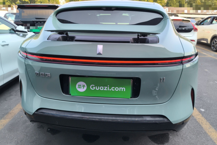 Avatr 11 2024 car image #6