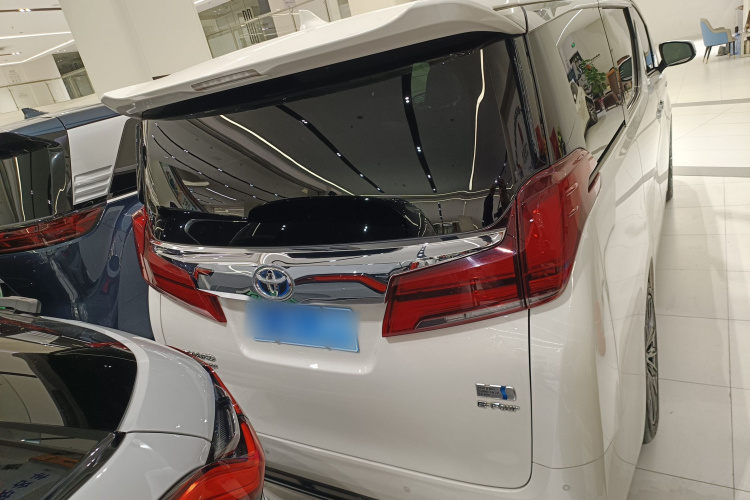 Toyota Alphard 2022 immagine di auto #6