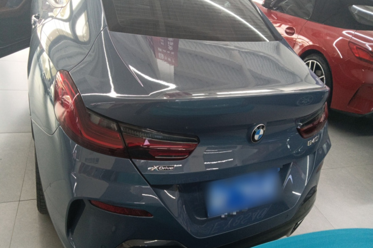 BMW 8 Series 2020 car image #6