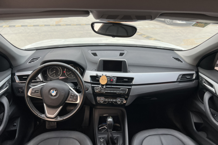 BMW X1 2017 #6 BMW X1 2017 car image #6