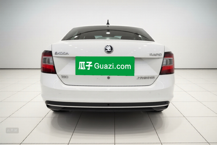 Skoda Rapid 2018 car image #6