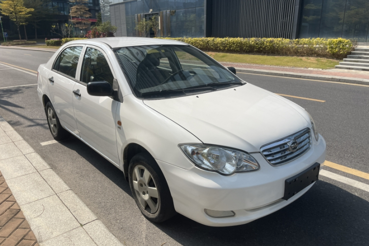 BYD F3 2019 car image #6