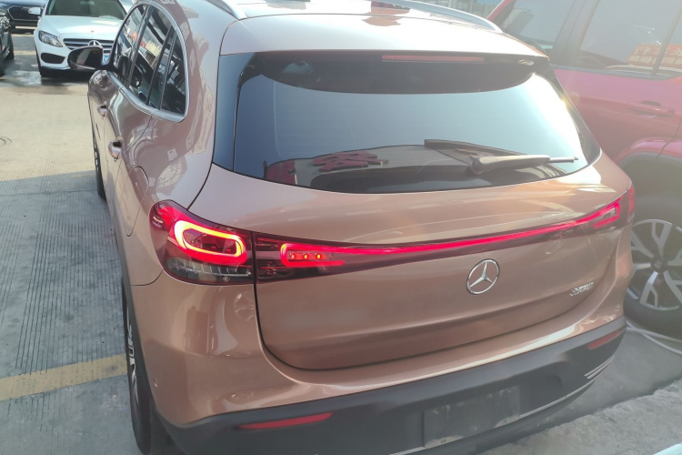 Mercedes-Benz EQA Class 2023 صورة سيارة #6