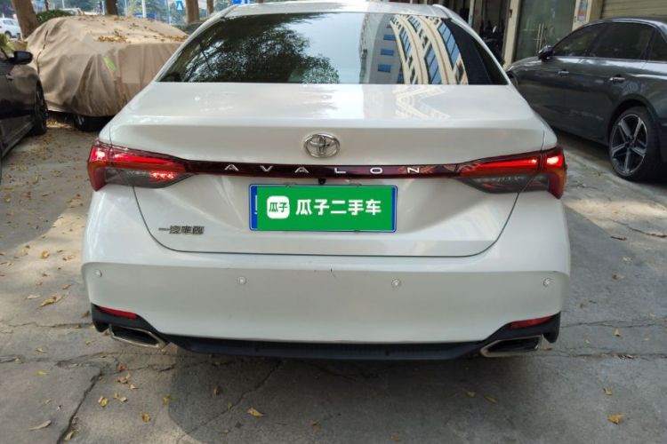 Toyota Avalon 2021 car image #6