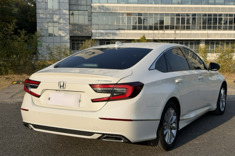 Honda Accord 2022 car image #6