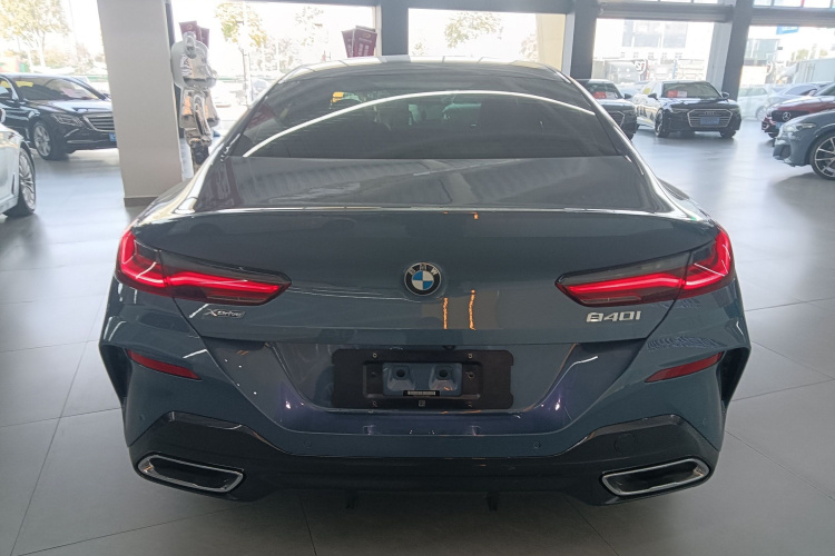 BMW 8 Series 2021 #6 BMW 8 Series 2021 car image #6