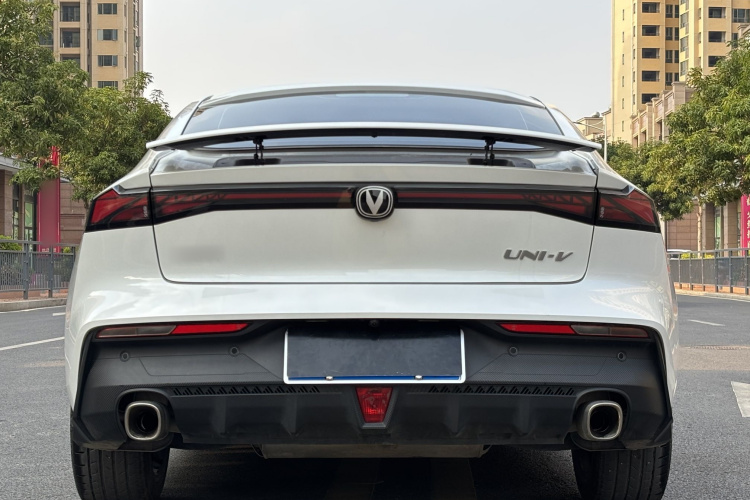 Changan UNI-V 2023 car image #6