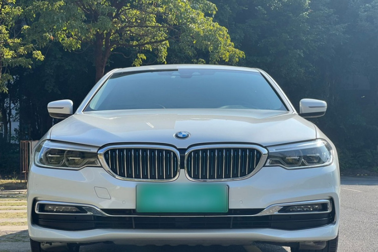 BMW 5 Series New Energy 2019 #6 BMW 5 Series New Energy 2019 car image #6