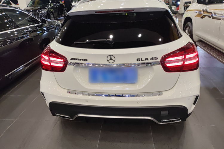 Mercedes-Benz GLA AMG 2017 car image #6