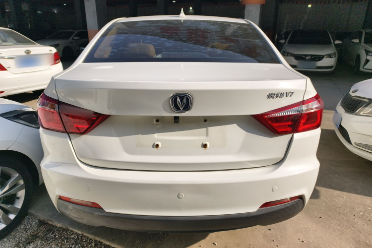 Changan Alsvin V7 2017 #6 Changan Alsvin V7 2017 car image #6