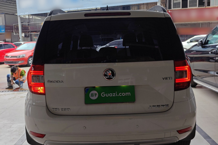 Skoda Yeti 2017 imagen de coche #6