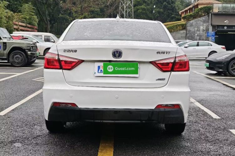 Changan Alsvin V7 2016 car image #6