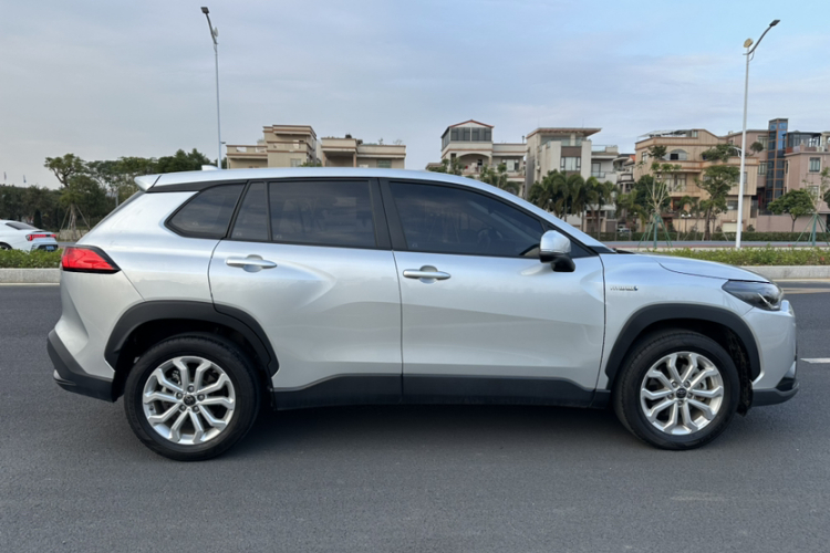 丰田 锋兰达 2023 汽车图片 #6