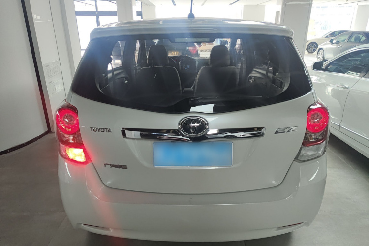 Toyota Verso 2015 car image #6