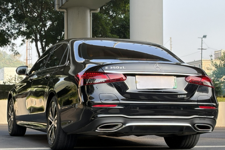 Mercedes-Benz E Class New Energy 2022 car image #6