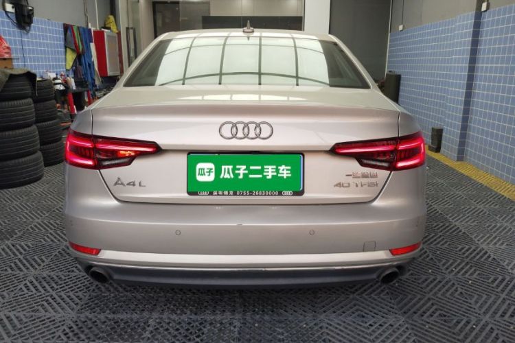 Audi A4L 2018 car image #6