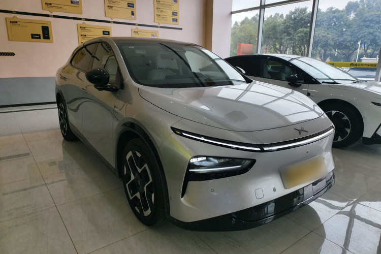 Xpeng G7 2025 #6 Xpeng G7 2025 car image #6