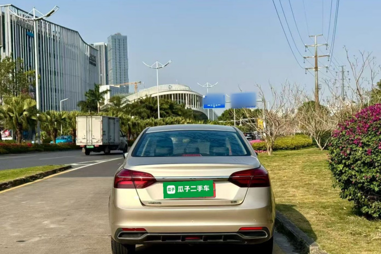 GEELY Emgrand 2019 car image #6